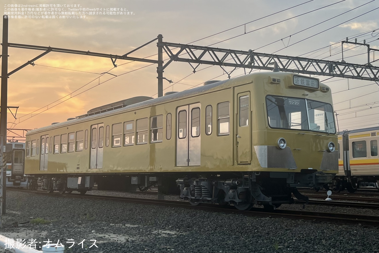【三岐】801系805F(西武イエローカラー)クモハ805号車(1両)のみ検査終えて留置の拡大写真