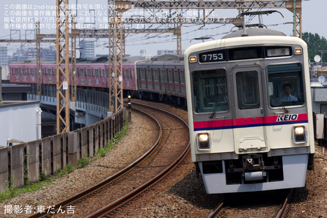 【京王】7000系7801F+7703F若葉台へ回送を京王稲田堤駅で撮影した写真