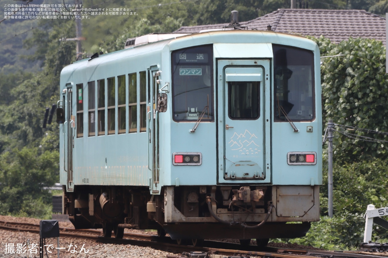 【JR西】キハ120-202が後藤総合車両所本所へ入場回送の拡大写真
