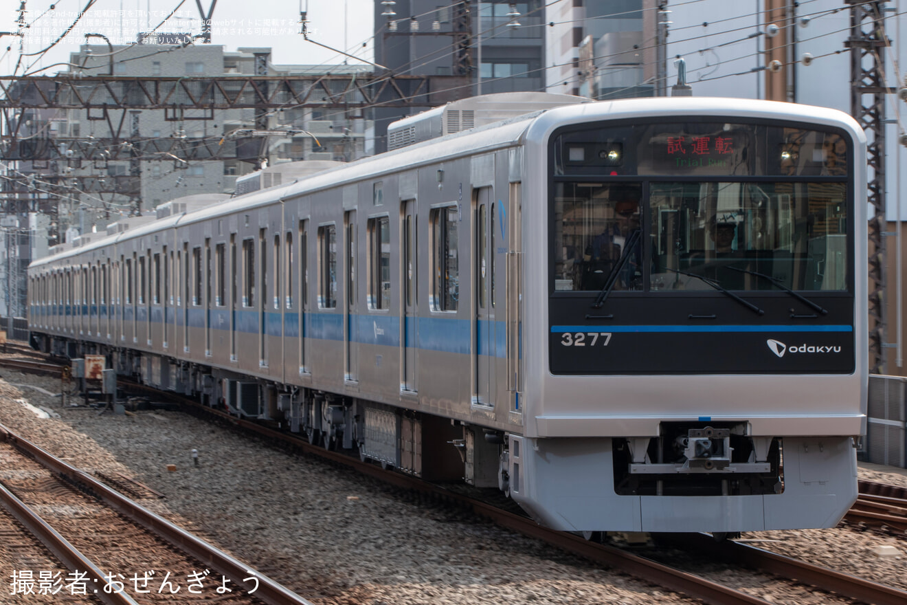 【小田急】3000形3277Fが更新工事・全般検査を終え出場試運転の拡大写真