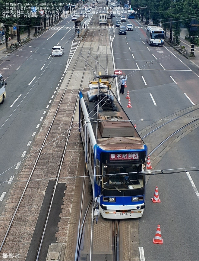 【熊本市営】9200形9204号が交通局前付近で異線進入を不明で撮影した写真