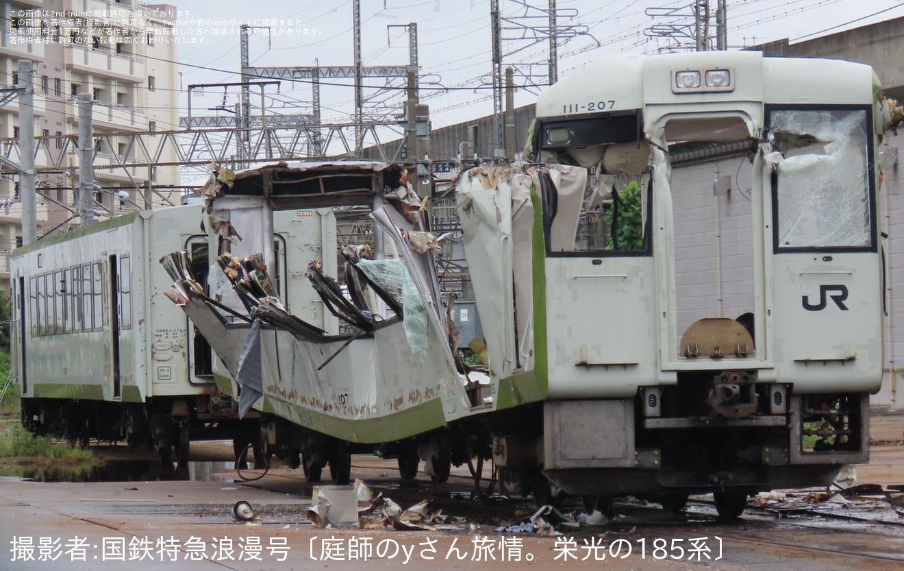 【JR東】キハ111-207が郡山総合車両ベースで解体の拡大写真