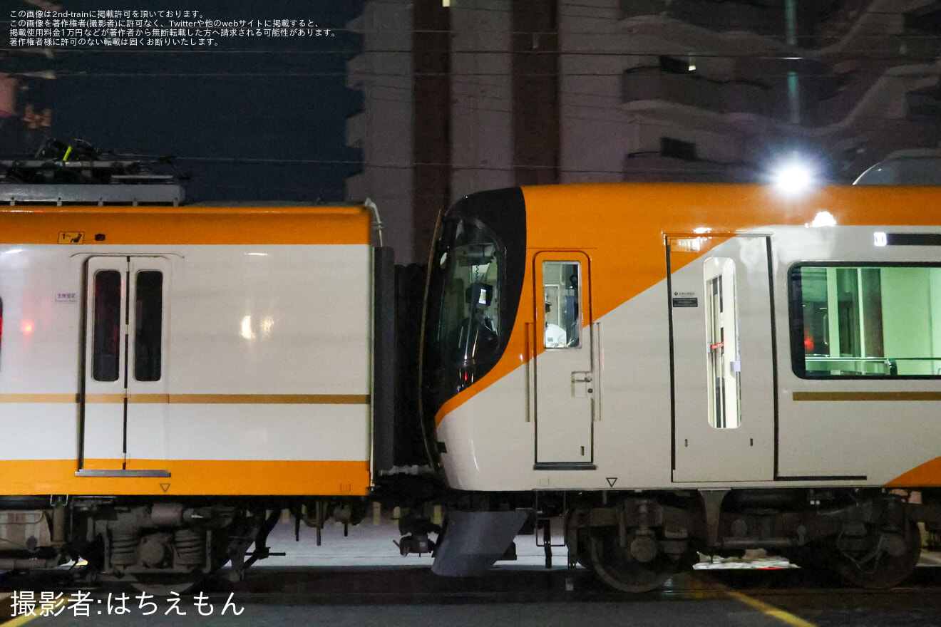 【近鉄】12400系NN01のうちC#12501+C#12451が高安へ疎開回送の拡大写真