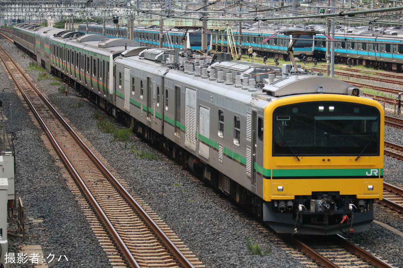 【JR東】E233系3000番台U629編成が秋田総合車両ベースに向けて配給輸送の拡大写真