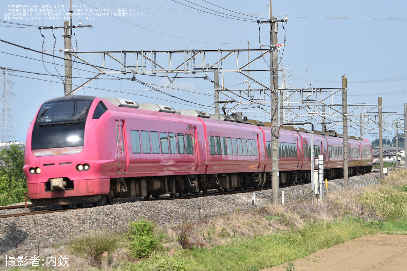 【JR東】E653系U107編成「ハマナス色」を使用した長岡まつり大花火大会団体臨時列車が運転の拡大写真