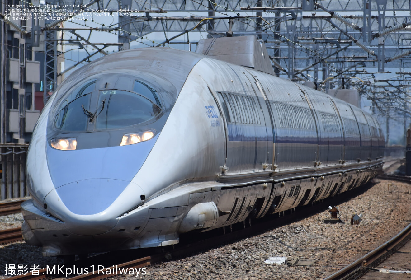 【JR西】500系V4編成使用「カンセンジャーと行く500系大満喫の旅」催行の拡大写真
