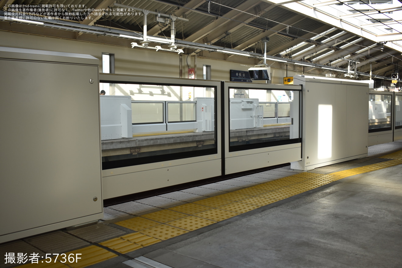 【京急】糀谷駅のホームドアが稼働開始の拡大写真
