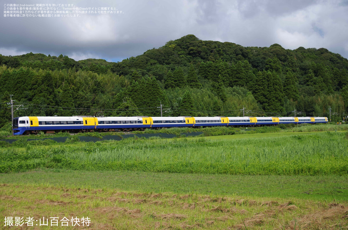 【JR東】255系マリBe-03編成が臨時特急「わかしお83号」に充当の拡大写真