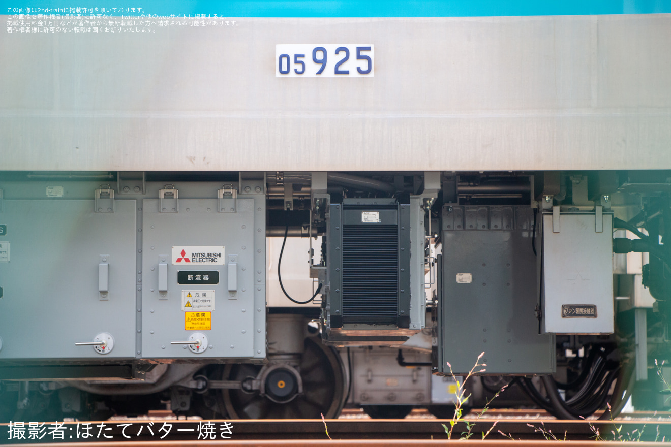 【メトロ】B修繕中の05系05-125F中野方5両が工場の外への拡大写真
