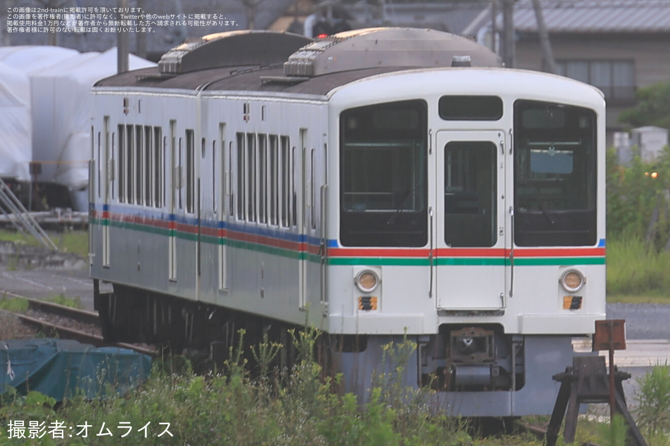 【西武】4000系4023F 先頭車のみ留置の拡大写真