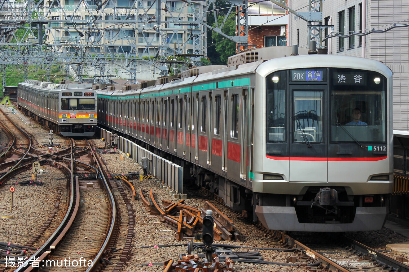 【東急】輸送障害の影響で田園都市線で渋谷行が運転の拡大写真