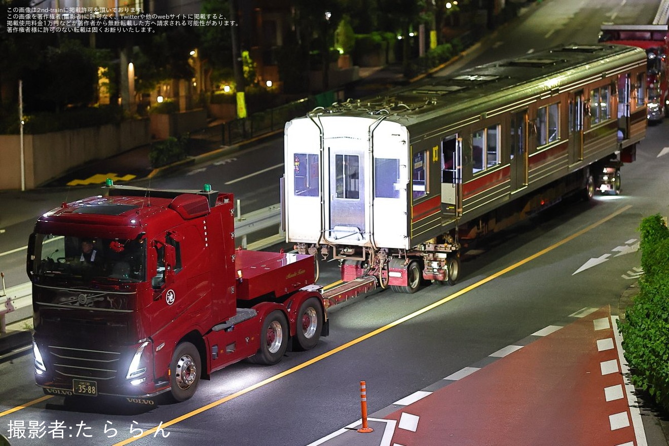 【東急】9000系デハ9404・デハ9410が長津田車両工場から陸送の拡大写真