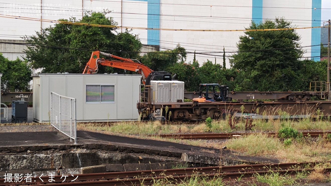 【JR貨】八代駅で横転した貨車が復線、EF510-308も復旧作業進むの拡大写真