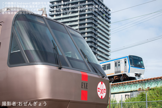 【小田急】EXE30000形就役30周年記念ツアーで早朝撮影会を海老名電車基地で撮影した写真