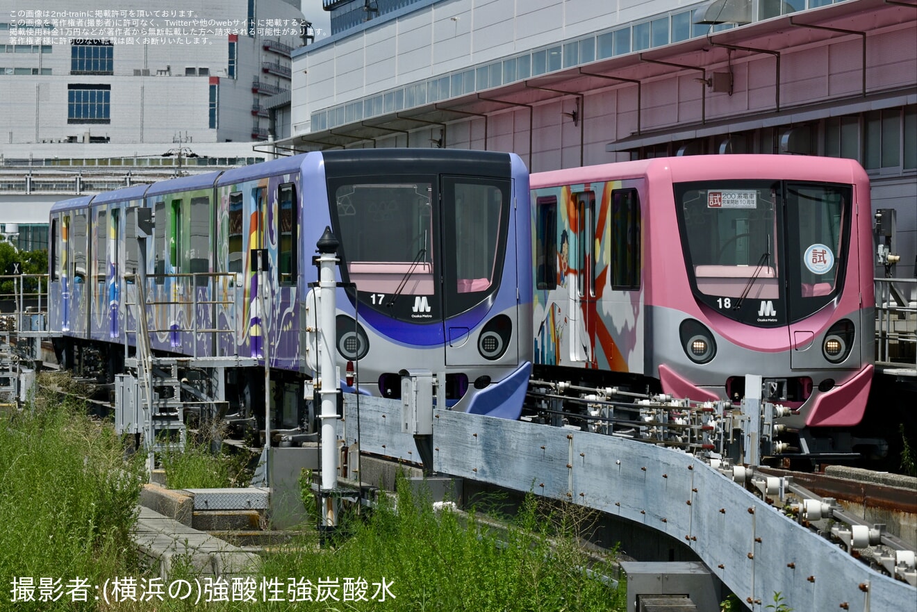 【大阪メトロ】200系営業開始10周年記念札を掲げNT200-18編成が南港出場試運転の拡大写真