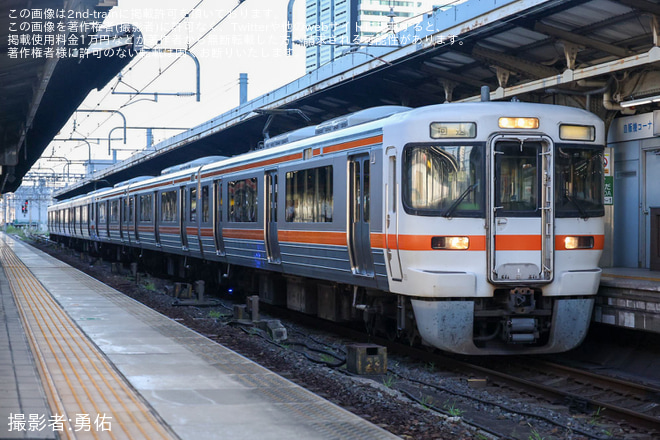 【JR海】313系J151編成・J152編成が名古屋工場へ入場回送を不明で撮影した写真