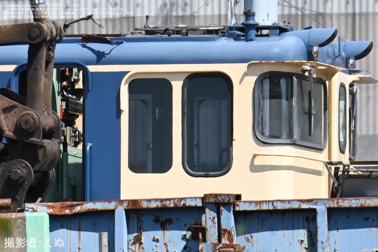 【JR東】最後のJR東日本のPF形EF65-1105の解体作業が開始の拡大写真