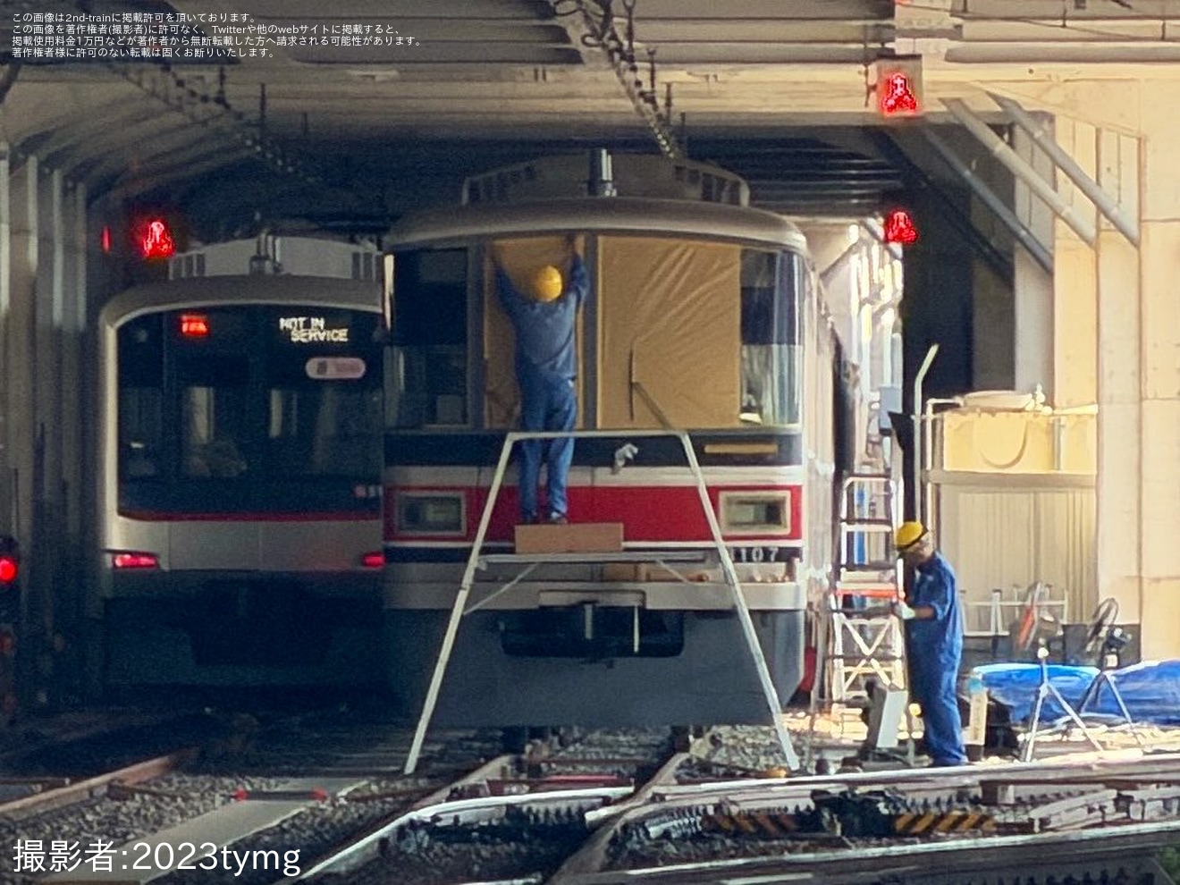 【東急】3000系3107Fでリニューアルに向けた養生作業が開始の拡大写真