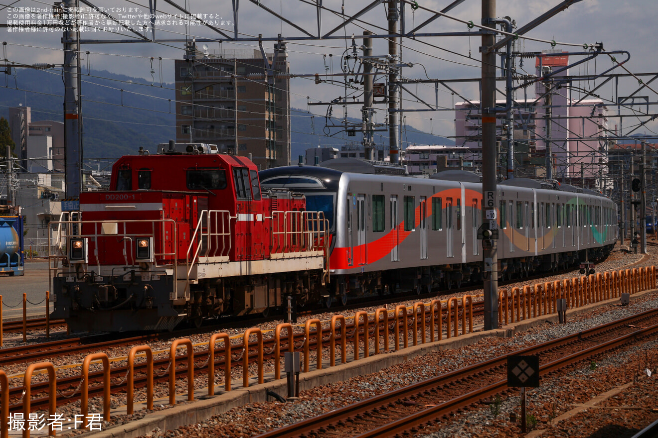 【西武】40000系48101F「トキイロ」が川崎車両を出場し甲種輸送の拡大写真