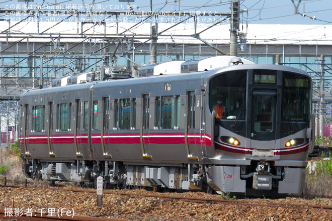 【JR西】521系U08編成吹田総合車両所本所出場試運転を岸辺～千里丘間で撮影した写真