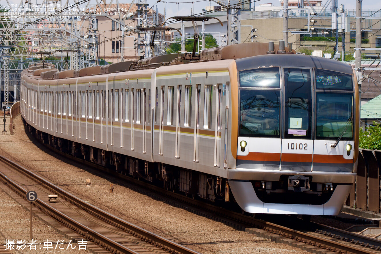【メトロ】10000系10102F 車両性能確認試運転の拡大写真