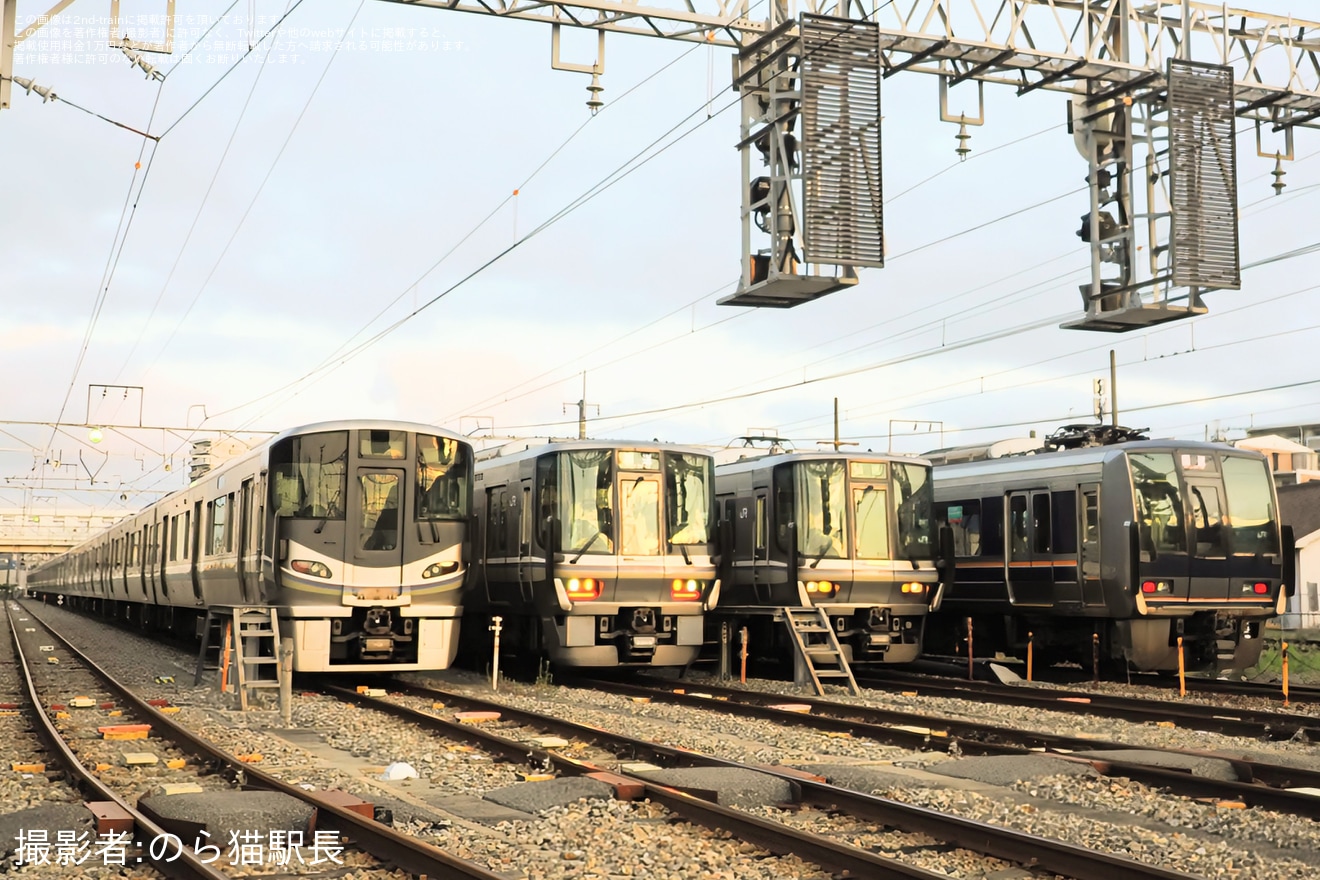 【JR西】207系S15編成が網干総合車両所本所へ入場回送の拡大写真