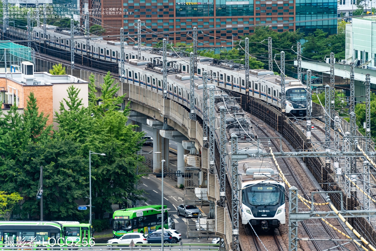 【Seoul Metro】倉洞車両基地が営業終了し残留車両が榛接車両基地へ移動の拡大写真