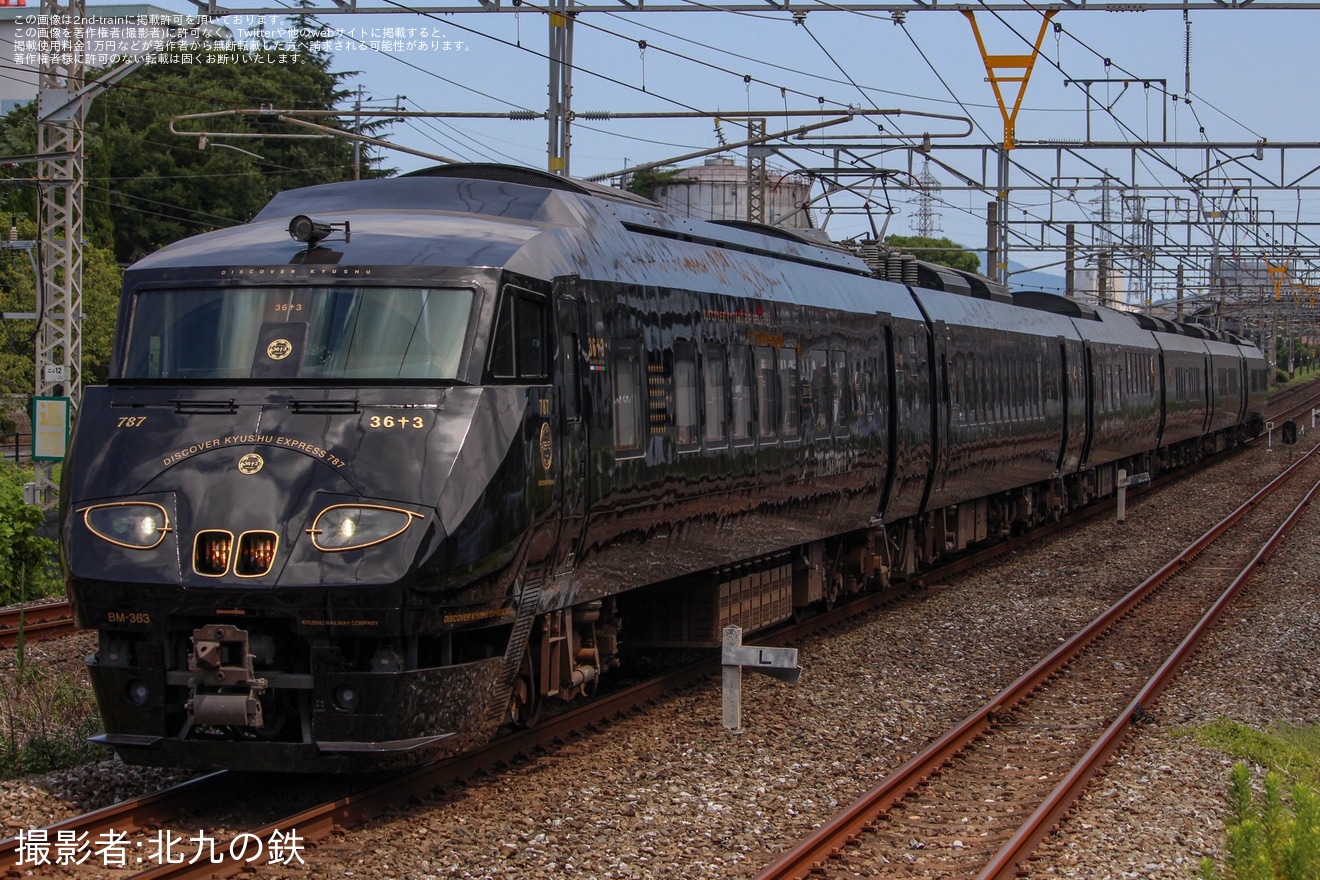 【JR九】787系BM363編成「36ぷらす3」が6号車リニューアルを終え出場試運転の拡大写真