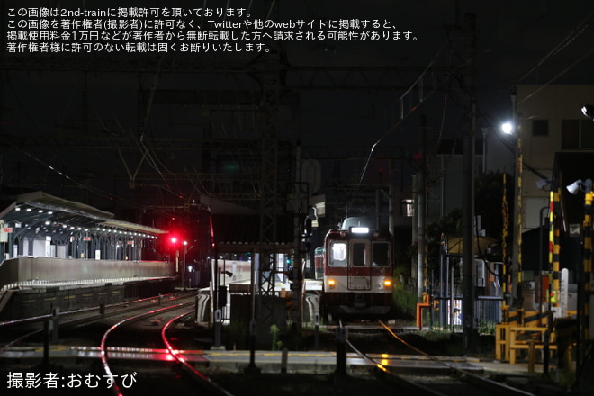 【近鉄】AG33+VC54が弥刀駅留置線から高安方面へ回送（2枚目）