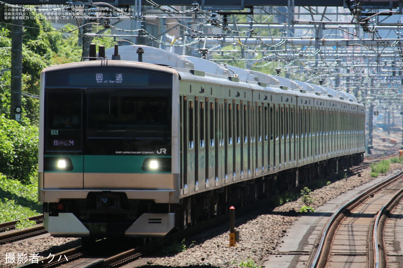【JR東】E233系マト15編成東京総合車両ベース出場回送の拡大写真
