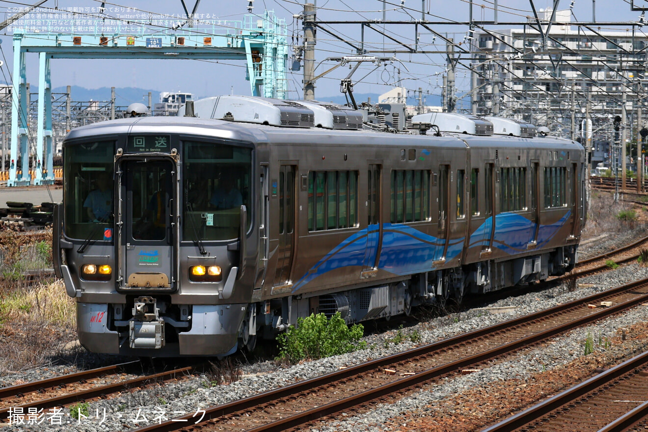 【あい鉄】521系AK12編成吹田総合車両所本所出場試運転の拡大写真