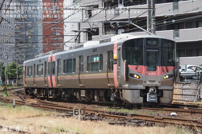 【JR西】227系「Urara」R3編成が下関総合車両所本所を出場（1枚目）