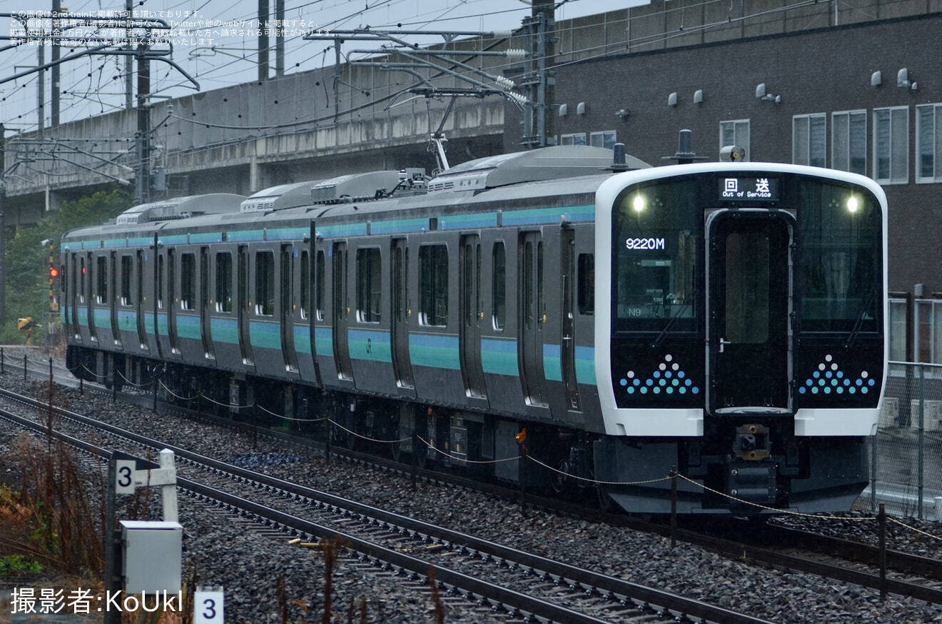 【JR東】E131系N9編成が松本駅での展示会に伴い送り込み回送の拡大写真