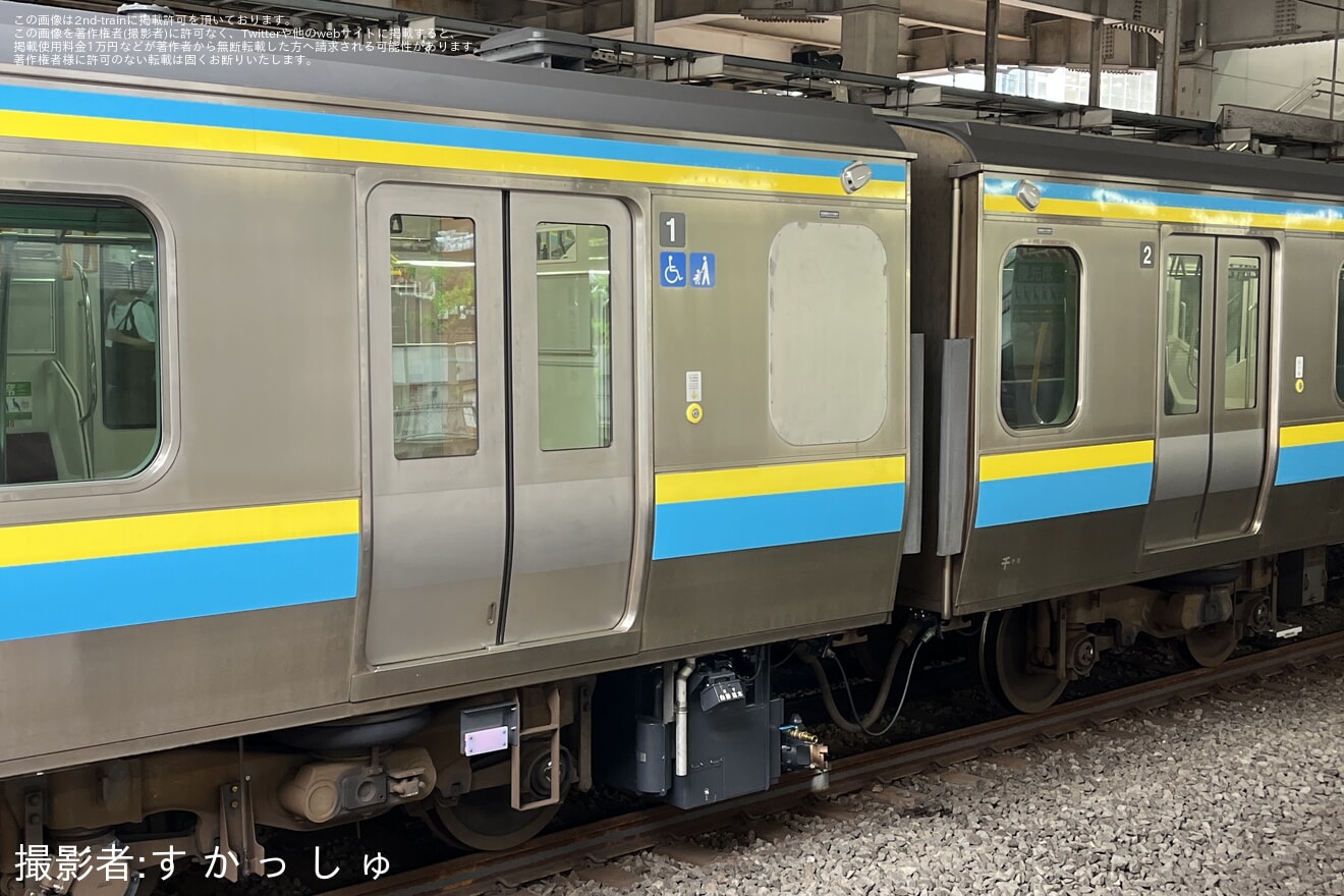 【JR東】E233系マリC9編成東京総合車両ベース出場回送の拡大写真