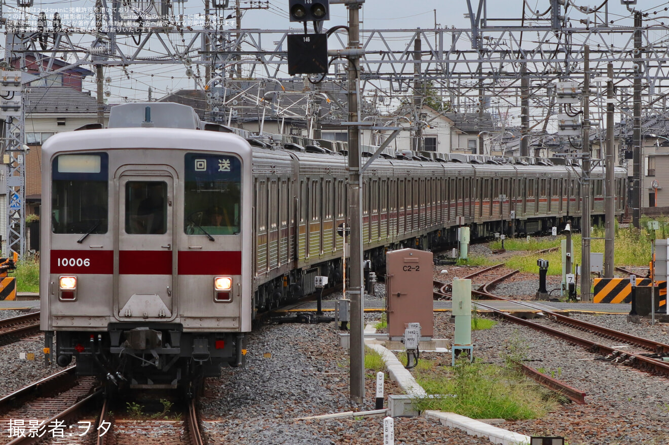 【東武】10000型11006F南栗橋工場出場回送の拡大写真