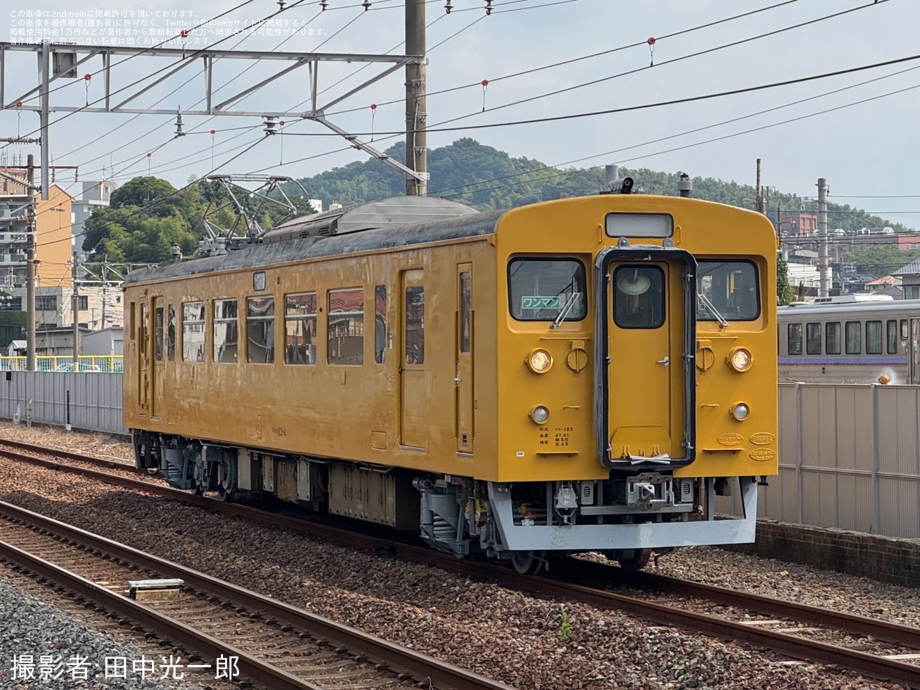 【JR西】クモハ123-4が全般検査を終え幡生構内で試運転の拡大写真