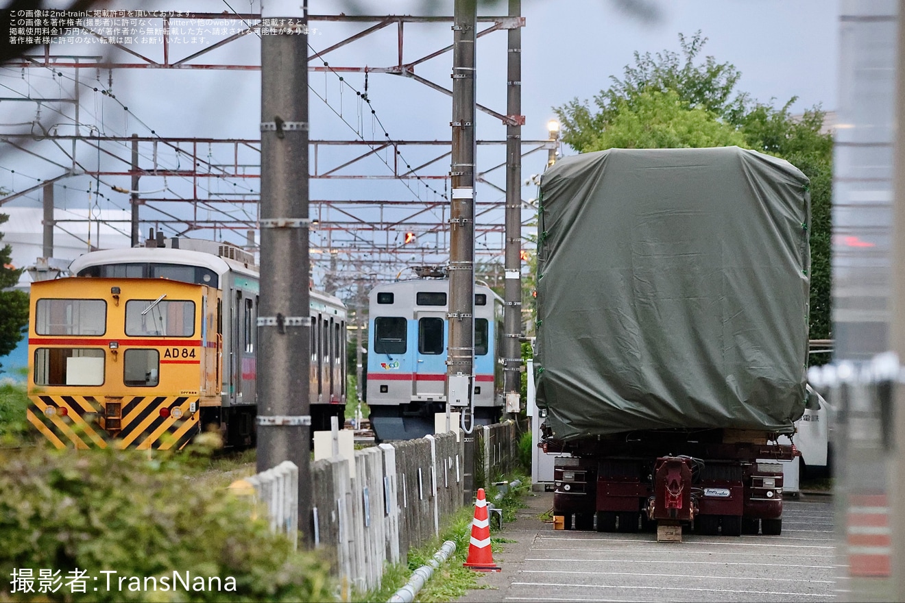 【東急】2020系2135Fデハ2235・デハ2335が長津田車両工場から陸送の拡大写真