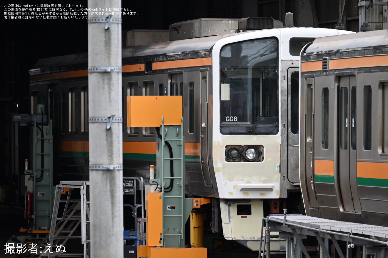 【流鉄】元JR東海211系GG8編成の改造工事が開始の拡大写真