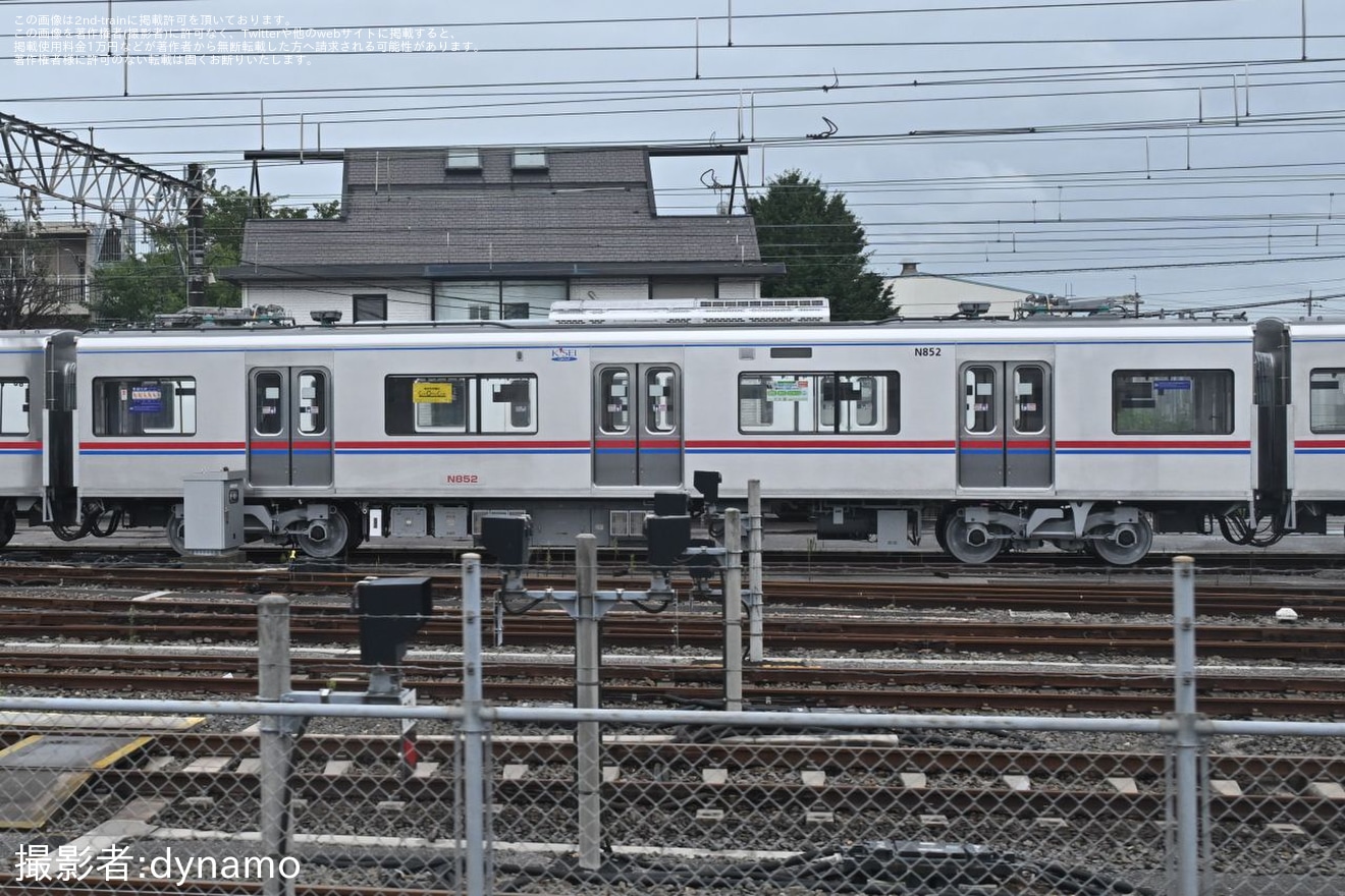 【京成】N800形N858編成が京成標準色となり6両に組成の拡大写真
