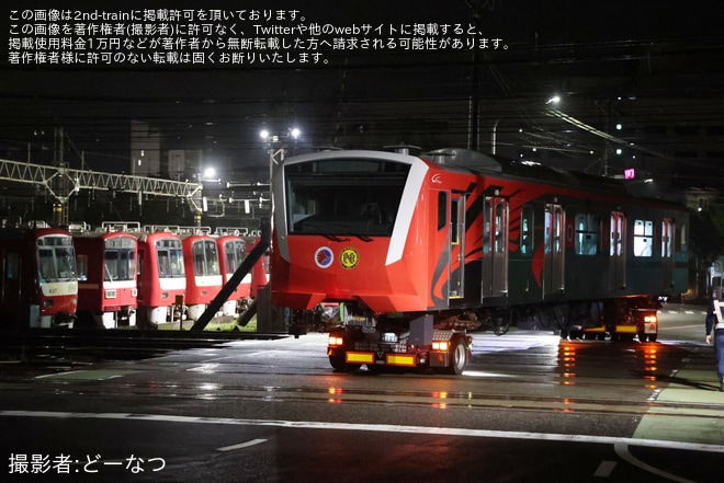 【総車】フィリピン・マニラ南北通勤鉄道EM11000形がJ-TREC横浜事業所を出場し陸送（2枚目）