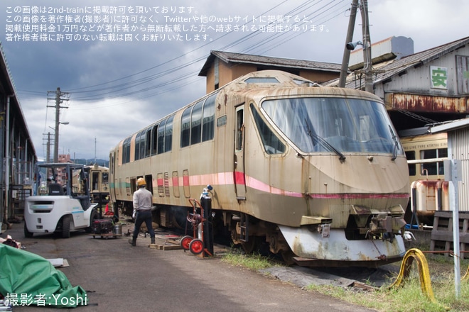 【京都丹後】KTR001形「タンゴ・エクスプローラー」KTR013の解体が開始 - 西舞鶴運転所付近にて撮影
