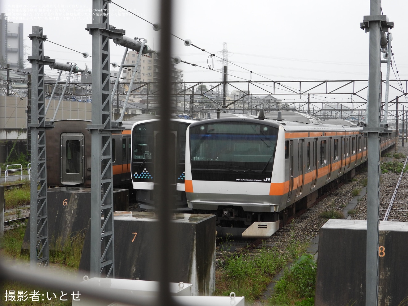 【JR東】E233系T38編成がサロ脱車・分割留置、T40編成はサロ組み込み12両化の拡大写真