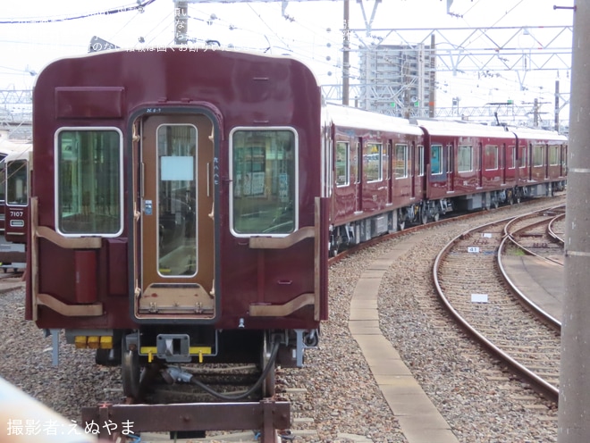 【阪急】9300系9307Fの大阪梅田方4両がロングシート化（1枚目）