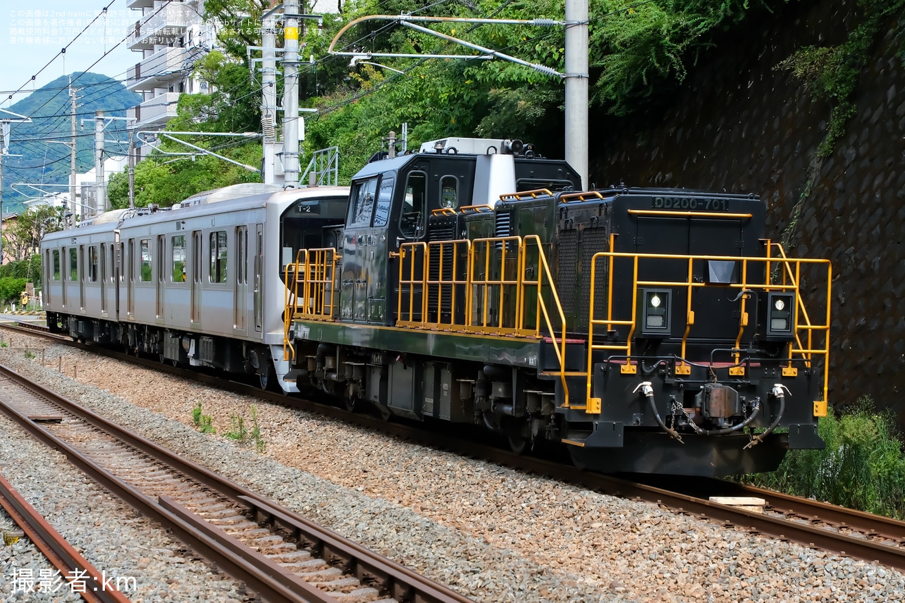 【JR九】307系T-2編成が無塗装で小倉総合車両センター出場の拡大写真