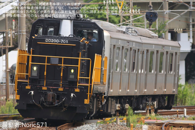 【JR九】307系T-2編成が無塗装で小倉総合車両センター出場を陣原～折尾間で撮影した写真
