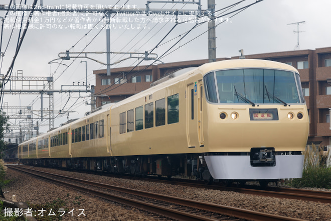 【西武】10000系10108Fがアイボリーホワイト単色で武蔵丘車両検修場出場試運転 - 武蔵藤沢～狭山ケ丘間にて撮影