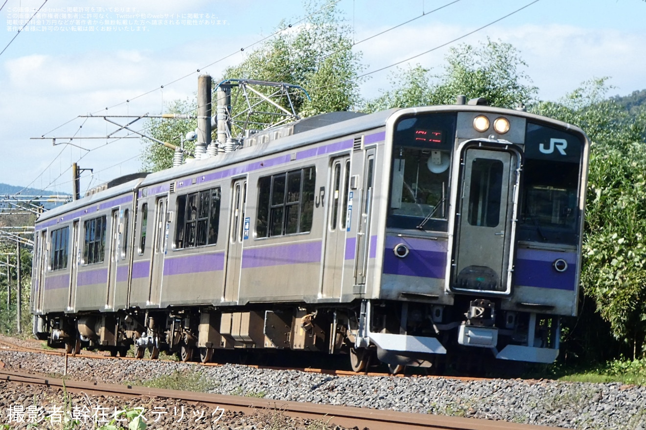 【JR東】701系1008編成が郡山総合車両ベースを出場し回送の拡大写真