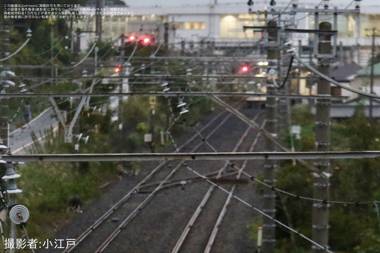 【JR東】長浦駅姉ケ崎方の仮設折り返し設備で分岐器と架線が設置の拡大写真