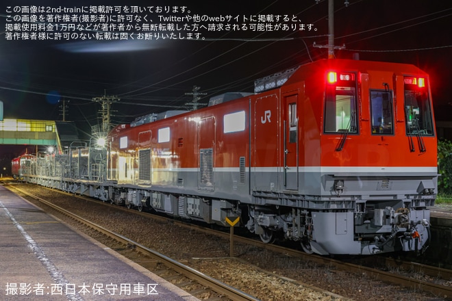【JR西】DEC743形がキサヤ143形4両を挟み公式試運転（4枚目）