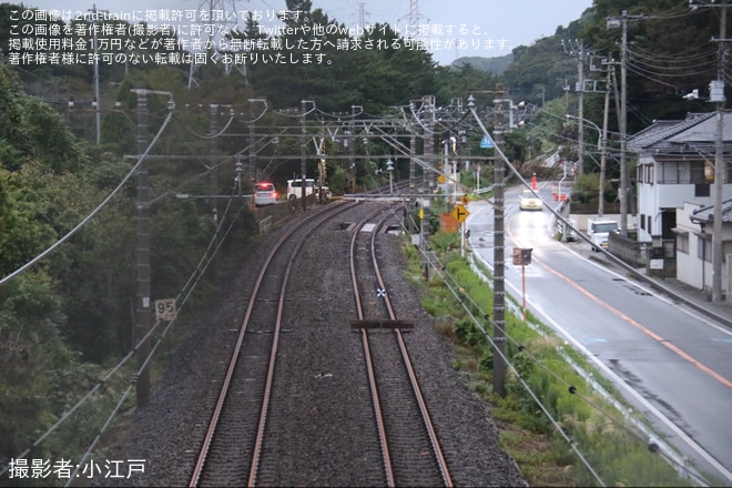 【JR東】長浦駅姉ケ崎方の仮設折り返し設備で分岐器と架線が設置（4枚目）